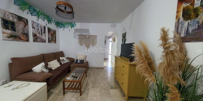 Foto d8d4f0bd-df7e-464a-b64b-875d7cff221b. Pis amb calefacció a La Zubia Ciudad Zubia (La)