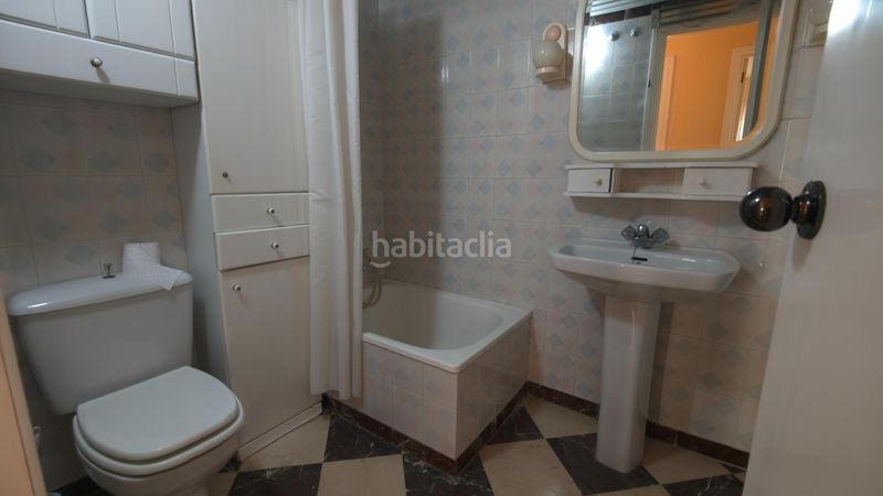 Foto f49764ec-2818-41be-841e-7d52453bf169. Pis amb calefacció aparcament a Cenes de la Vega