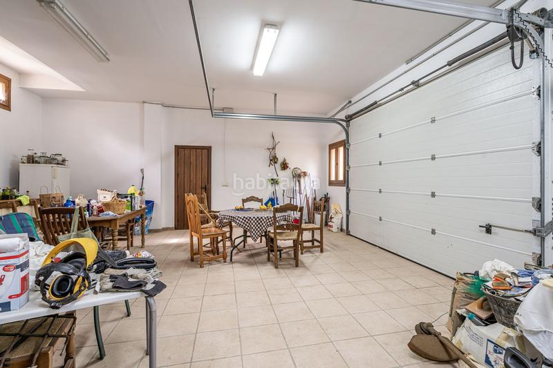 Foto c5df7a58-0115-443d-ad0e-d78e1b17692b. Casa amb aparcament a Los Llanos Estepona