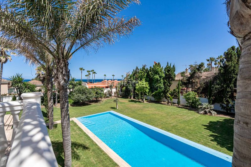 Foto 3b2cf80c-b2d6-4bc5-9d63-16c72d2d4309. Casa amb aparcament piscina a Casasola Estepona