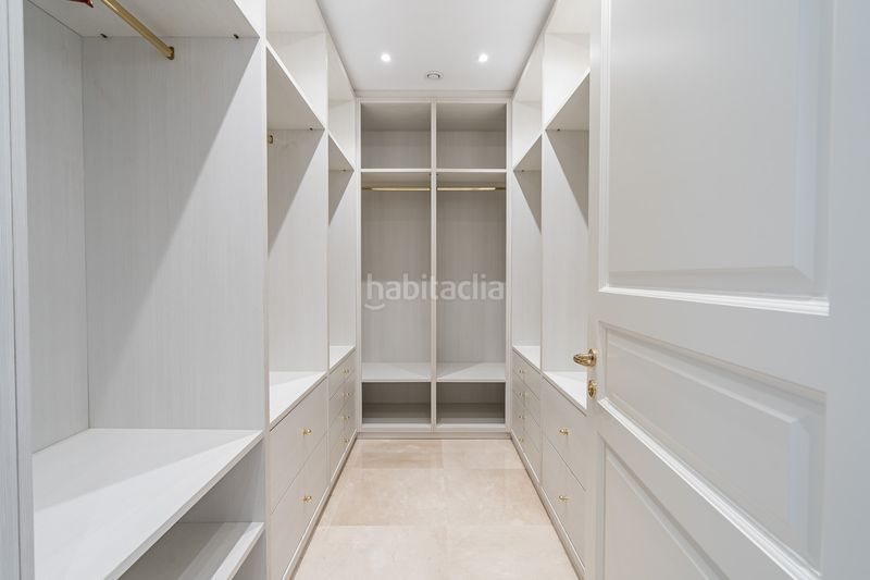 Foto b3f55cba-a47b-414b-8598-d90266a491c6. Casa amb aparcament piscina a Casasola Estepona
