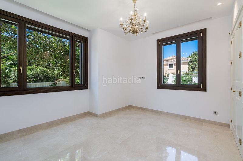 Foto b51d687a-3860-42ca-a5c0-f03dbca76ced. Casa amb aparcament piscina a Casasola Estepona