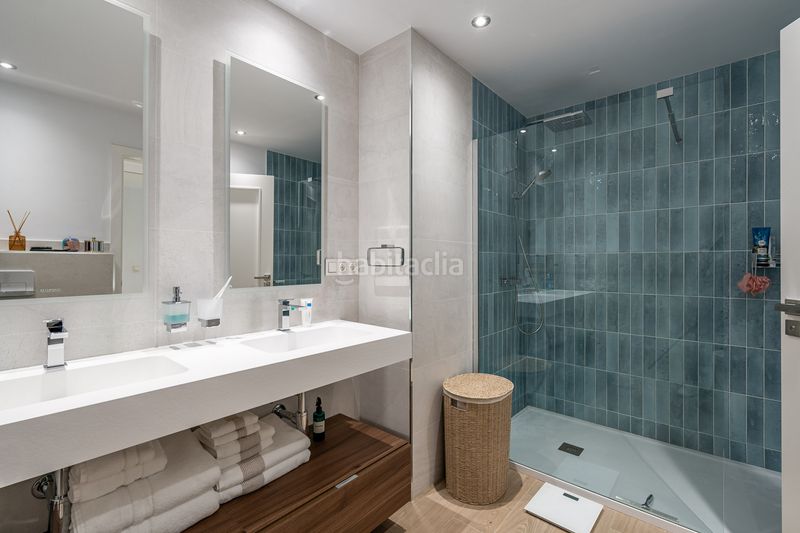 Foto 0d7e58ef-dfab-40d5-9406-3685630712c7. Planta baixa amb aparcament piscina a Guadalmansa Estepona