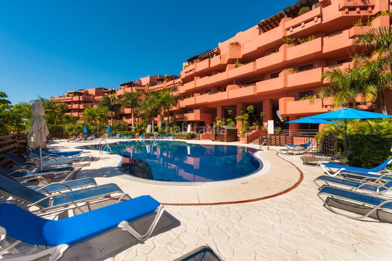 Foto 40cfd4ab-6ee9-4ac9-9871-4feecbd96440. Planta baixa amb aparcament piscina a Guadalmansa Estepona