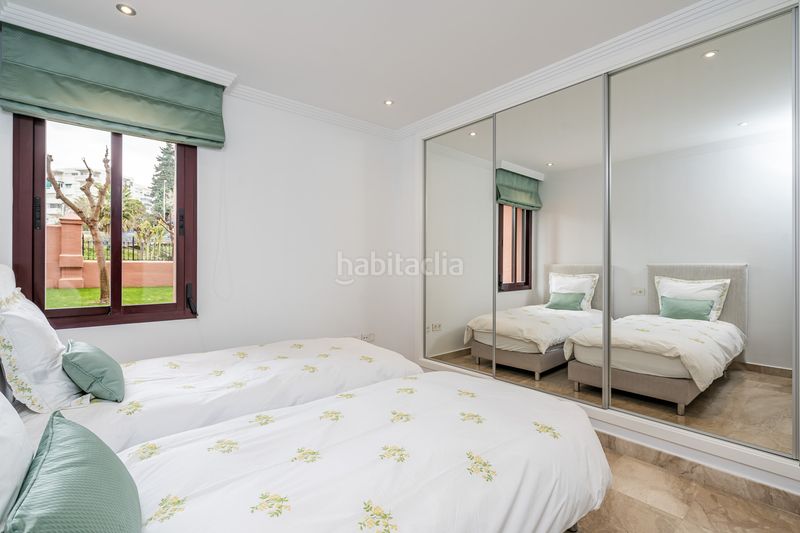 Foto fecdba89-7367-4617-84e7-0ba18d34f3ec. Planta baixa amb aparcament piscina a Guadalmansa Estepona