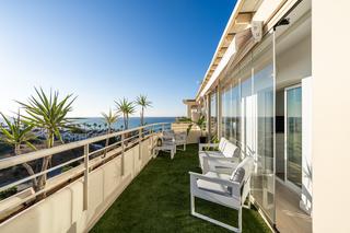 Ático en El Faro de Calaburra - Chaparral. Lujoso ático de 1 dormitorio con vistas al mar en mijas costa, m
