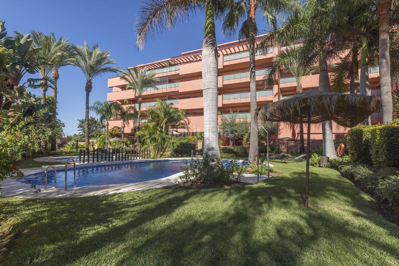 Foto 474a4b7e-f0fe-4f13-a980-f8308299090f. Attico in costalita ii 0 in Guadalmansa Estepona