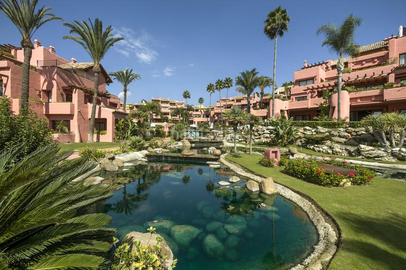 Foto ed81d872-55a9-48ef-aeac-2e0bb75a1dbc. Ground floor with parking pool in Guadalmansa Estepona