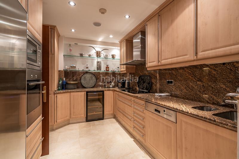 Foto 0c78fd73-e644-4492-931c-ec0f1e700942. Tríplex a costalita ii 0 a Guadalmansa Estepona