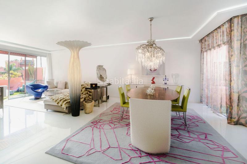 Foto 8407d120-fc91-41f2-b3e7-7f7bf53e0dc3. Penthouse with heating parking pool in Guadalmansa Estepona