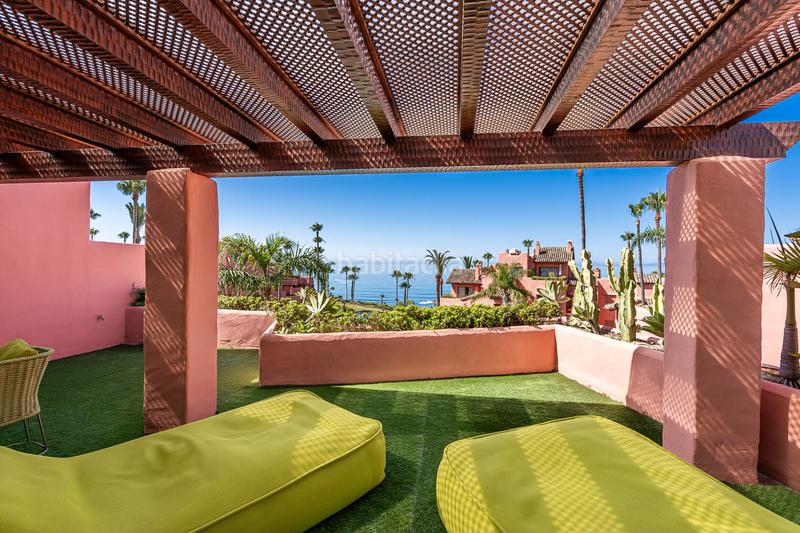 Foto f7c33bc6-df35-46c9-8720-e2f43acedbd4. Penthouse with heating parking pool in Guadalmansa Estepona