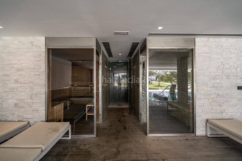 Foto 638bd3cd-edda-4150-b67b-11e62b6efb67. Semi detached house with parking pool in Guadalobón Estepona