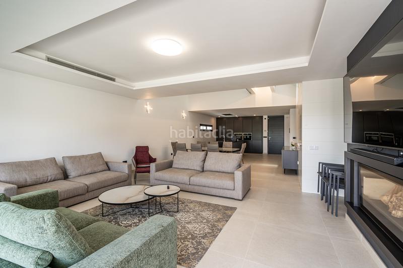 Foto 7c9b4c19-59c2-4860-b5a5-76e90184441e. Semi detached house with parking pool in Guadalobón Estepona