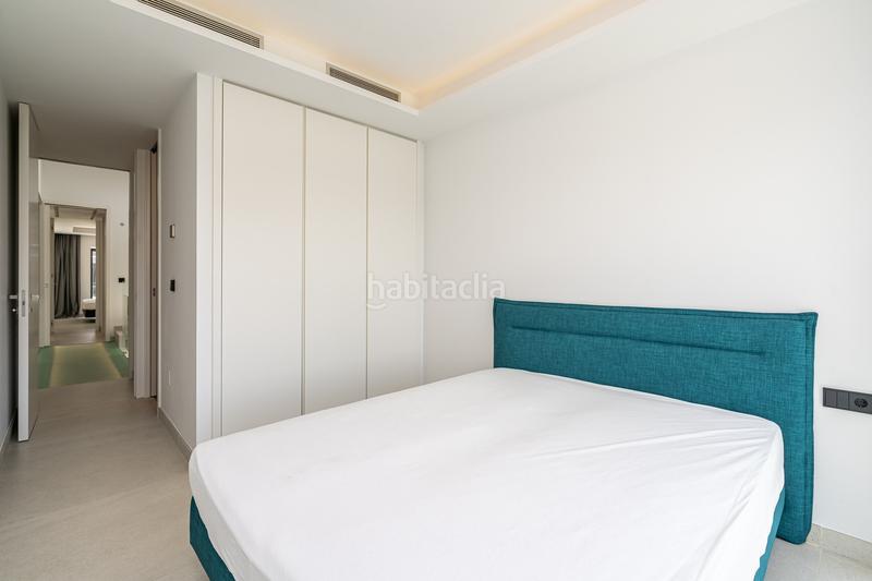 Foto 90d63423-46ce-4e90-b47c-99490c6627f4. Semi detached house with parking pool in Guadalobón Estepona