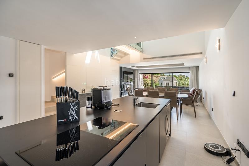 Foto cdf9ae96-d0b2-4d46-9136-e80d5e365a23. Semi detached house with parking pool in Guadalobón Estepona