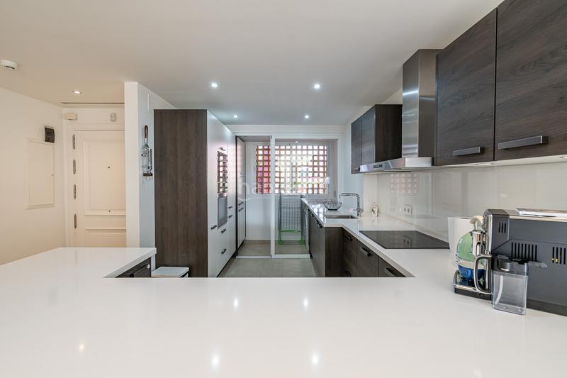 Foto 4193610d-b0cb-4b30-ae8a-98bcd833aa69. Ático en Guadalmansa Estepona