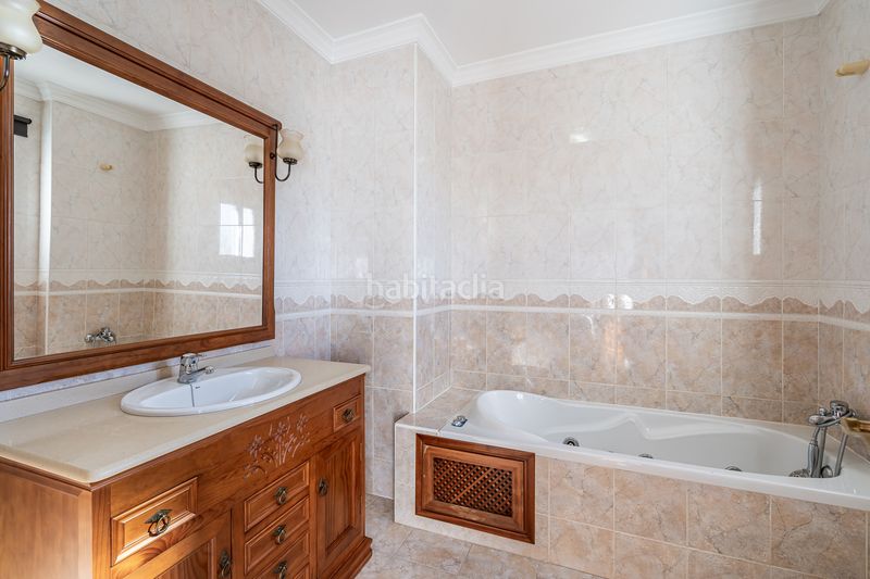 Foto 0ccf05d4-3a5f-40c6-abca-e81003a9c546. Maison jumelée dans arroyo juan benitez 2 dans Centro Estepona