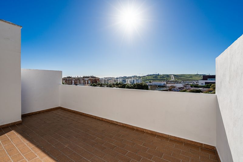 Foto deb2149c-4f6b-4dea-92ce-807e15b88e5f. Maison jumelée dans arroyo juan benitez 2 dans Centro Estepona