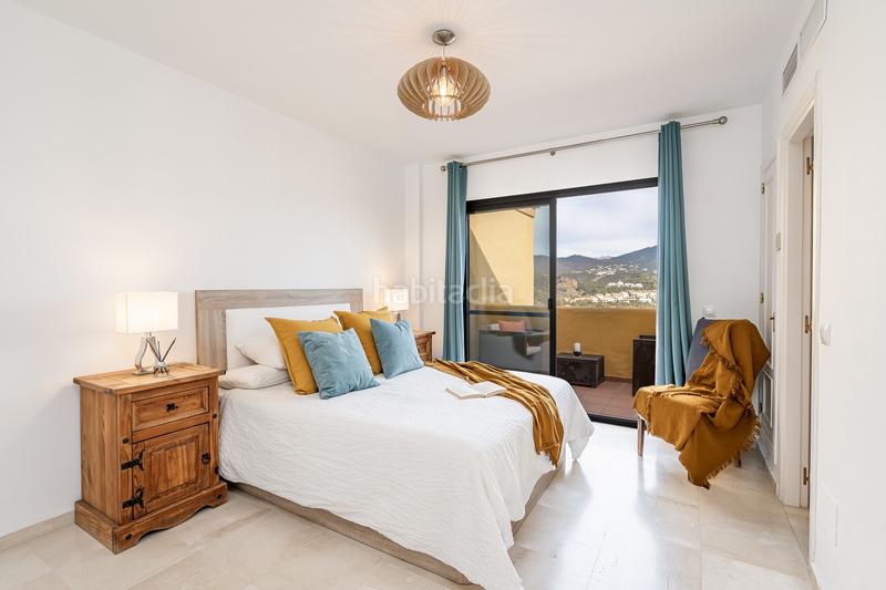 Foto 27d1182e-e57c-43c7-80a2-a5fe55dea81c. Affitto a tre livelli in n/a in Parque Central Estepona