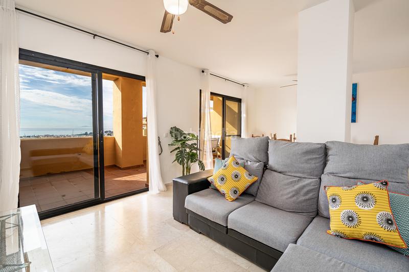 Foto 3a475c9f-49ed-4189-9c81-0c3a5238bbca. Affitto a tre livelli in n/a in Parque Central Estepona