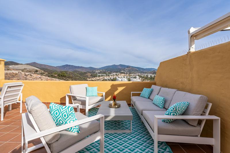 Foto cc937336-0082-4288-9559-cd63a83f1a28. Affitto a tre livelli in n/a in Parque Central Estepona