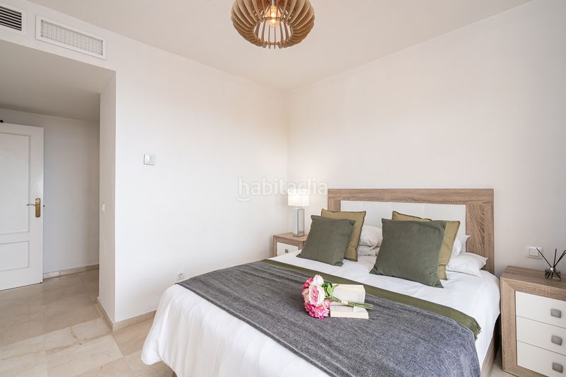 Foto 1f9b3a48-e0ba-45d2-88fe-06a419a2e556. Location triplex dans n/a dans Parque Central Estepona