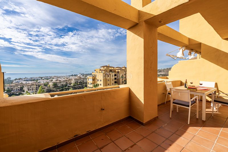 Foto 335a2dd6-b1f7-49dd-a9f9-60086f7e9b74. Location triplex dans n/a dans Parque Central Estepona