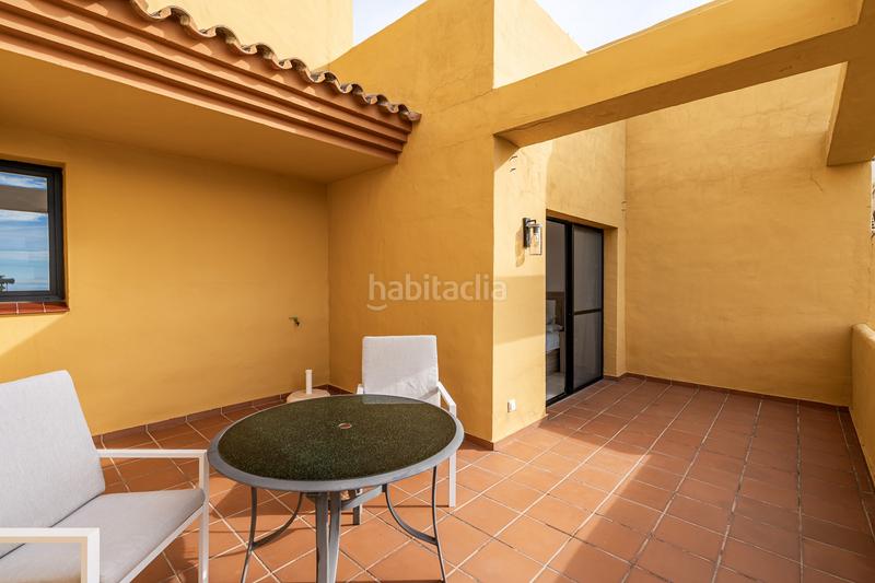 Foto 20858ca8-2255-4ec2-a1ab-73be92405192. Miete dreistöckige wohnung in n/a in Parque Central Estepona