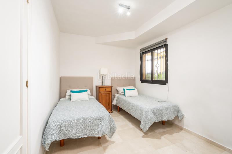 Foto d954cdeb-0e68-4efc-9f50-ee06f07fa83d. Miete dreistöckige wohnung in n/a in Parque Central Estepona