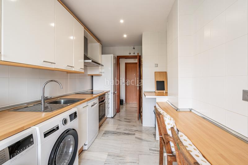 Foto 2d85515f-0225-4173-8a85-b1ea257fe64e. Apartamento atractivo apartamento con vistas panorámicas al jardín y a las montañas en el parque botánico! en Benahavís
