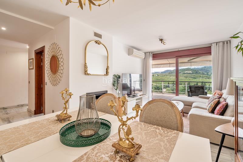 Foto 5afee059-1b95-4d13-91f4-33fbd1329dbc. Apartamento atractivo apartamento con vistas panorámicas al jardín y a las montañas en el parque botánico! en Benahavís