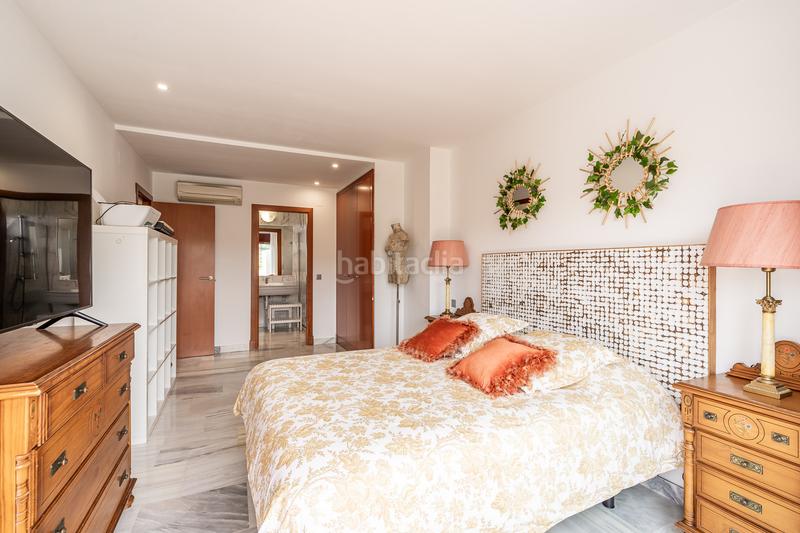 Foto 9f116e1b-df15-4bbf-9b87-ff80a3862902. Apartamento atractivo apartamento con vistas panorámicas al jardín y a las montañas en el parque botánico! en Benahavís