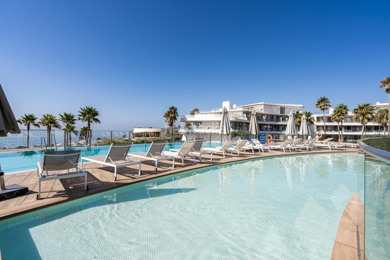 Foto 839f6da5-9e57-4f0c-80a7-ccd3dfd5dc05. Piano terra con parcheggio piscina in Guadalobón Estepona