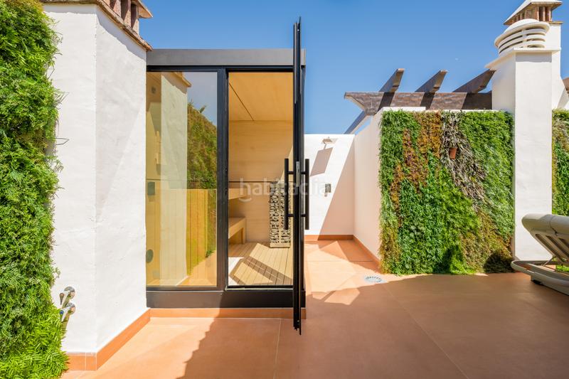 Foto d080ecf9-6e0a-47ed-bfe2-915f12f1f10a. Attico con riscaldamento piscina in El Velerín Estepona