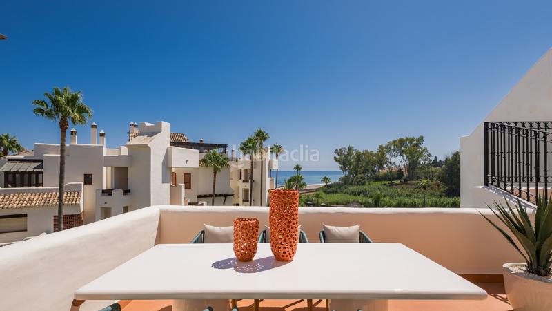 Foto f75e5d08-24e3-4b52-941a-bbeeac5aef67. Attico con riscaldamento piscina in El Velerín Estepona