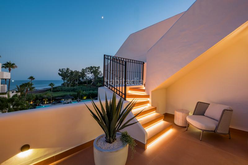 Foto 6fbd5eb1-3f1c-40a2-8f08-d1310d443f6b. Dachwohnung mit heizung pool in El Velerín Estepona
