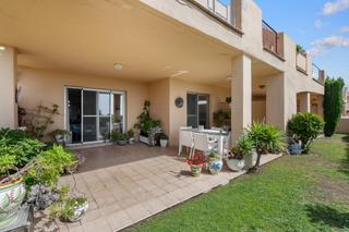 Planta baja en Sup-s1 soto resinera 7. Elegante apartamento en planta baja con vistas al mar en la resi