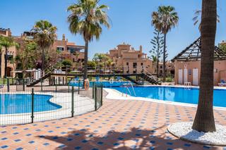 Rez-de-chaussée à Atalaya - Isdabe. Fantástica oportunidad apartamento de 2 dormitorios en un comple