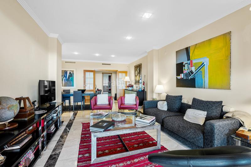 Foto a34f77bd-2cd7-4deb-9651-9a9ab657b12f. Piccolo appartamento con parcheggio piscina in Guadalmansa Estepona