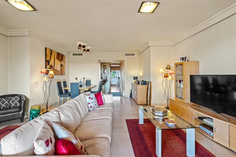 Foto 3c1b2d38-a2b8-4936-9988-f18054f0911f. Appartement mit parking pool in Guadalmansa Estepona