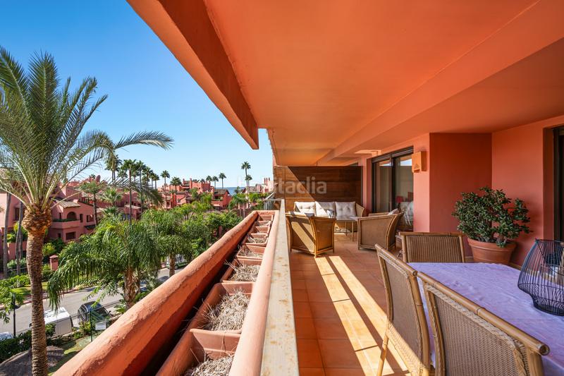 Foto 68db676e-54f2-4365-85fa-4de55cf069d7. Appartement mit parking pool in Guadalmansa Estepona