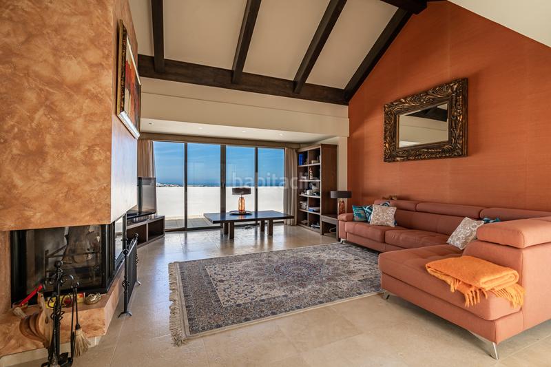 Foto c2b9acb1-bb1a-4068-98c6-1fd7ea3031b4. Alquiler ático exquisito ático en Los Flamingos golf, benahavis en Benahavís