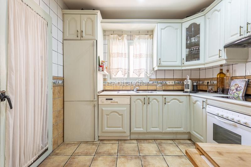 Foto 46d89238-4f46-4feb-a306-f00aa5089f90. Ático  dúplex junto a la playa en paraiso barronal, en Estepona