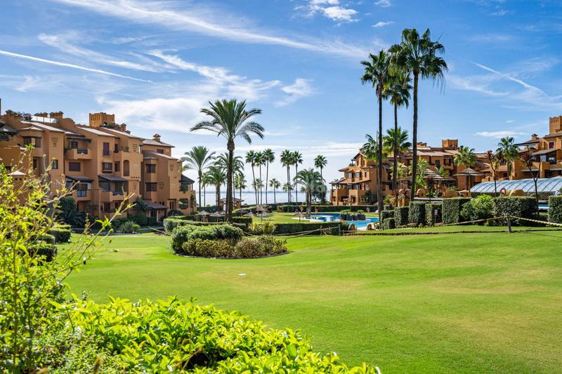 Foto a4f00275-a8bc-4f85-945b-ed24159db1b9. Miete erdgeschoss mit parking pool in Zona de Punta Plata Estepona