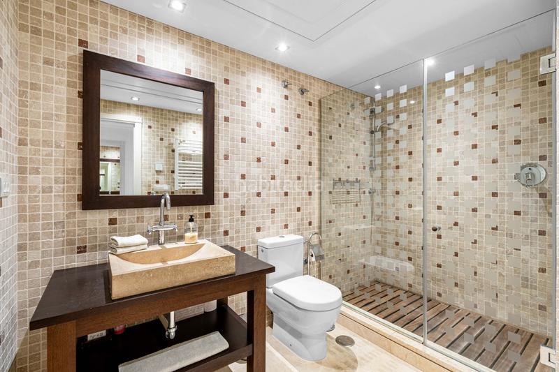 Foto 3d26b66b-2428-42ba-a9cc-3f5437f63f59. Rent ground floor with parking pool in Zona de Punta Plata Estepona