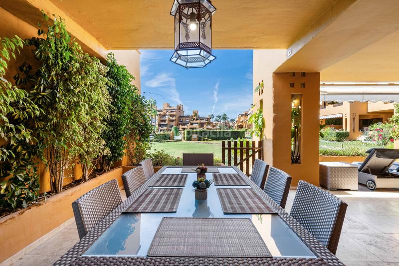 Foto 8f88836c-30c4-415e-91b0-832748973716. Affitto piano terra con parcheggio piscina in Zona de Punta Plata Estepona