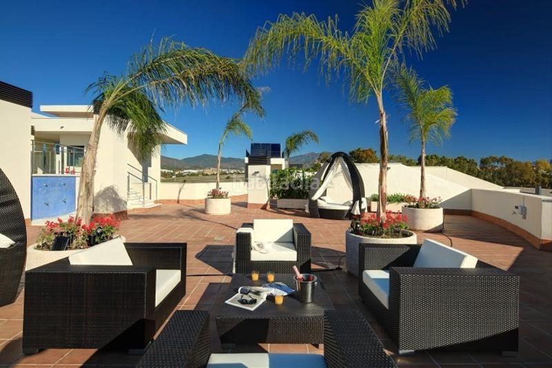 Foto 3e1e1798-93ed-47d7-8a99-663adc396a41. Apartament amb aparcament piscina a Centro Estepona