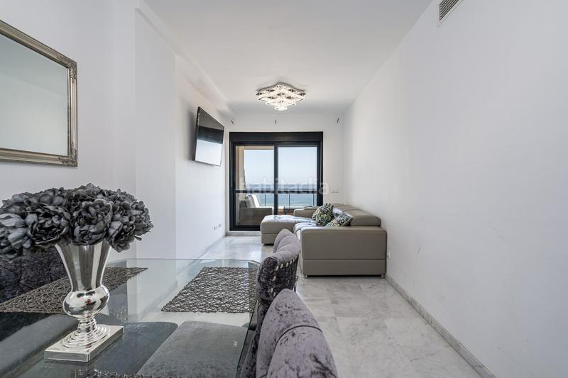 Foto 49167362-aead-4988-ab53-f1a8a2137096. Apartament amb aparcament piscina a Centro Estepona