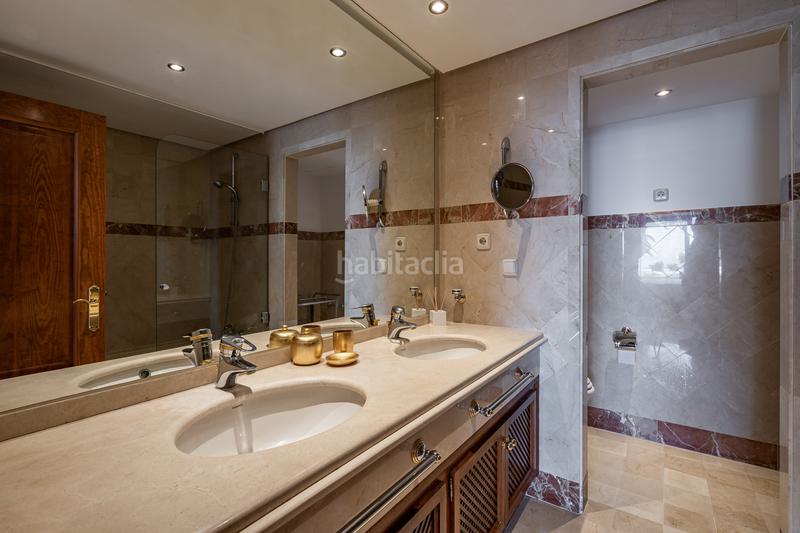 Foto fc8ae4ea-26ef-4eb2-b16a-3a7e7cf12829. Appartement avec parking piscine dans Guadalmansa Estepona