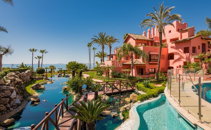 Foto d820436b-0f5c-4ccd-b25f-f37cfaebc6f6. Ground floor with parking pool in Guadalmansa Estepona